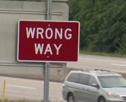 Wrong way sign.PNG