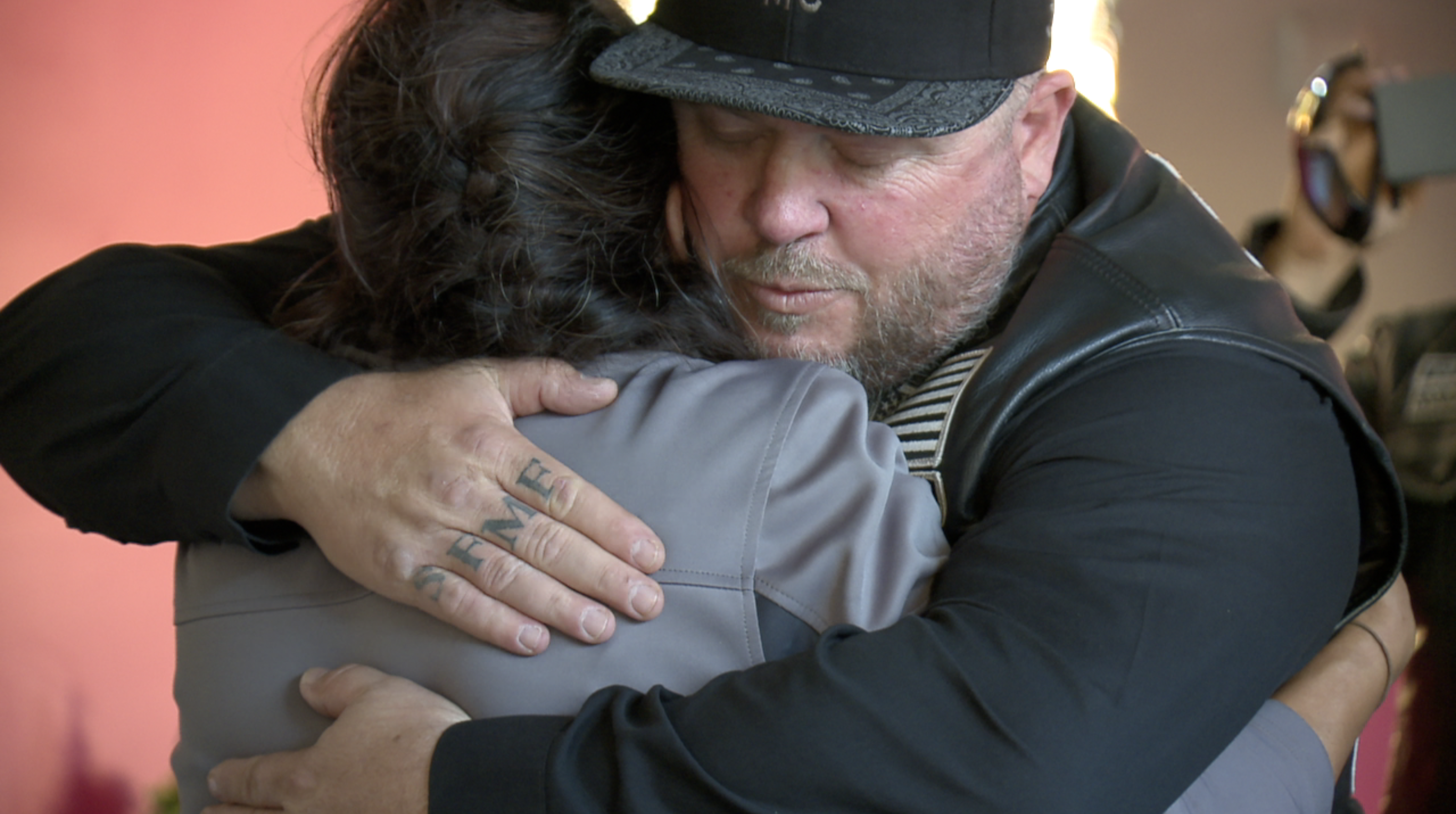 San Diego veterans bring hot meals for flood victims