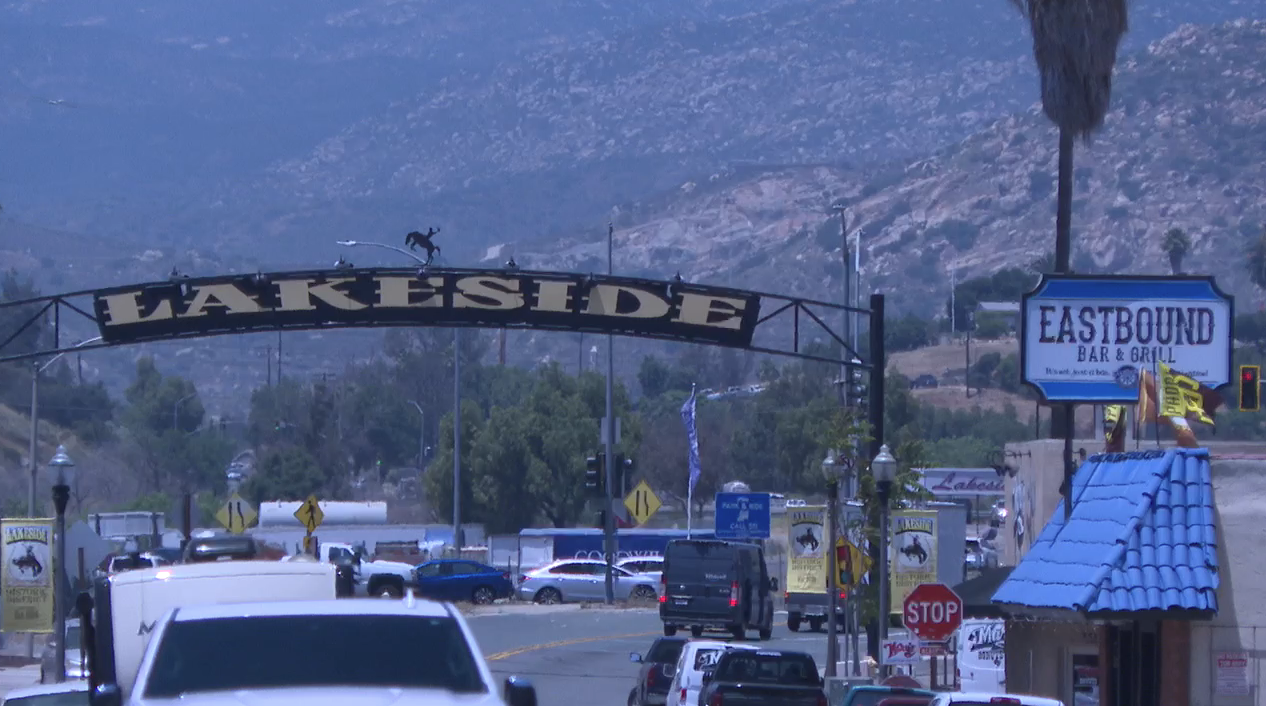 Lakeside sign