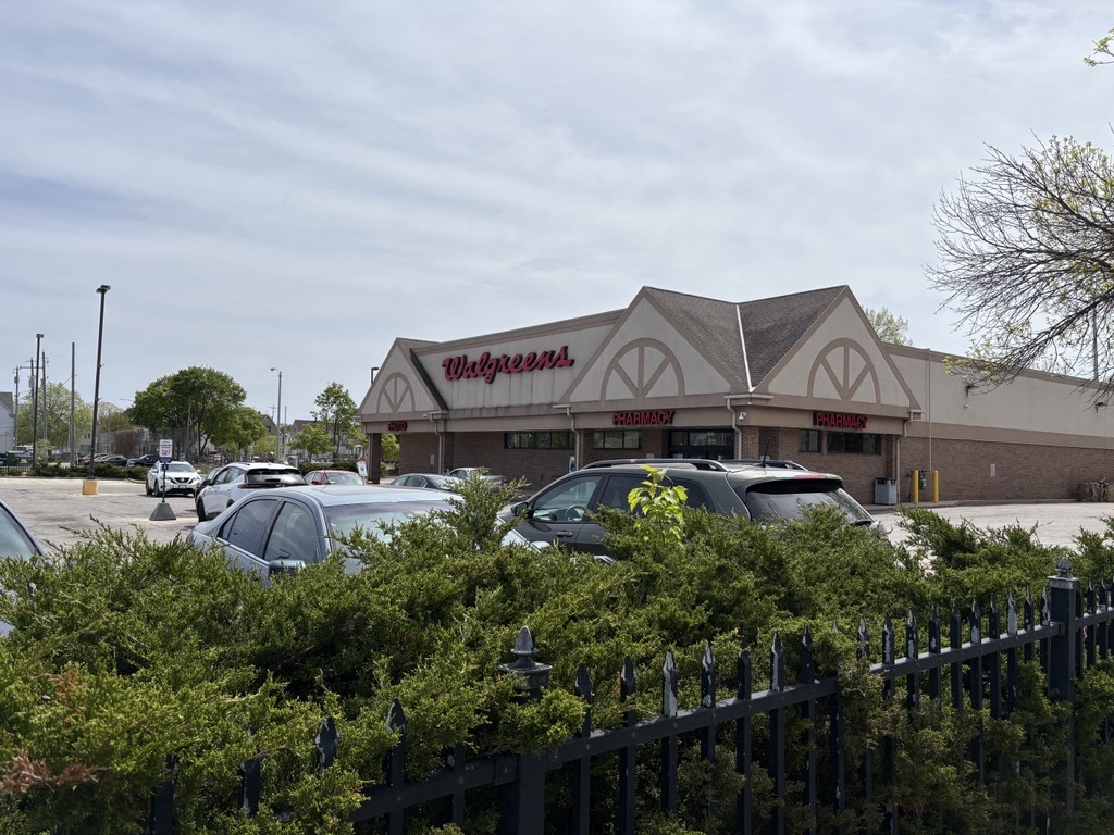 North Avenue Walgreens.jpeg