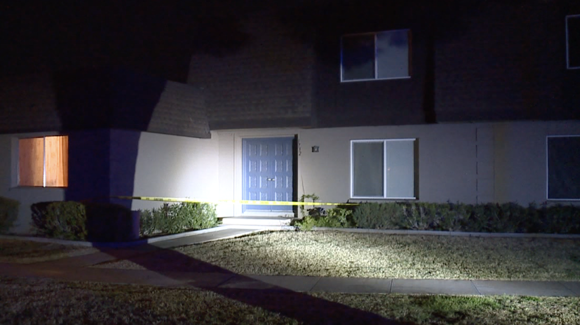 Woman, infant son found dead in Tempe home