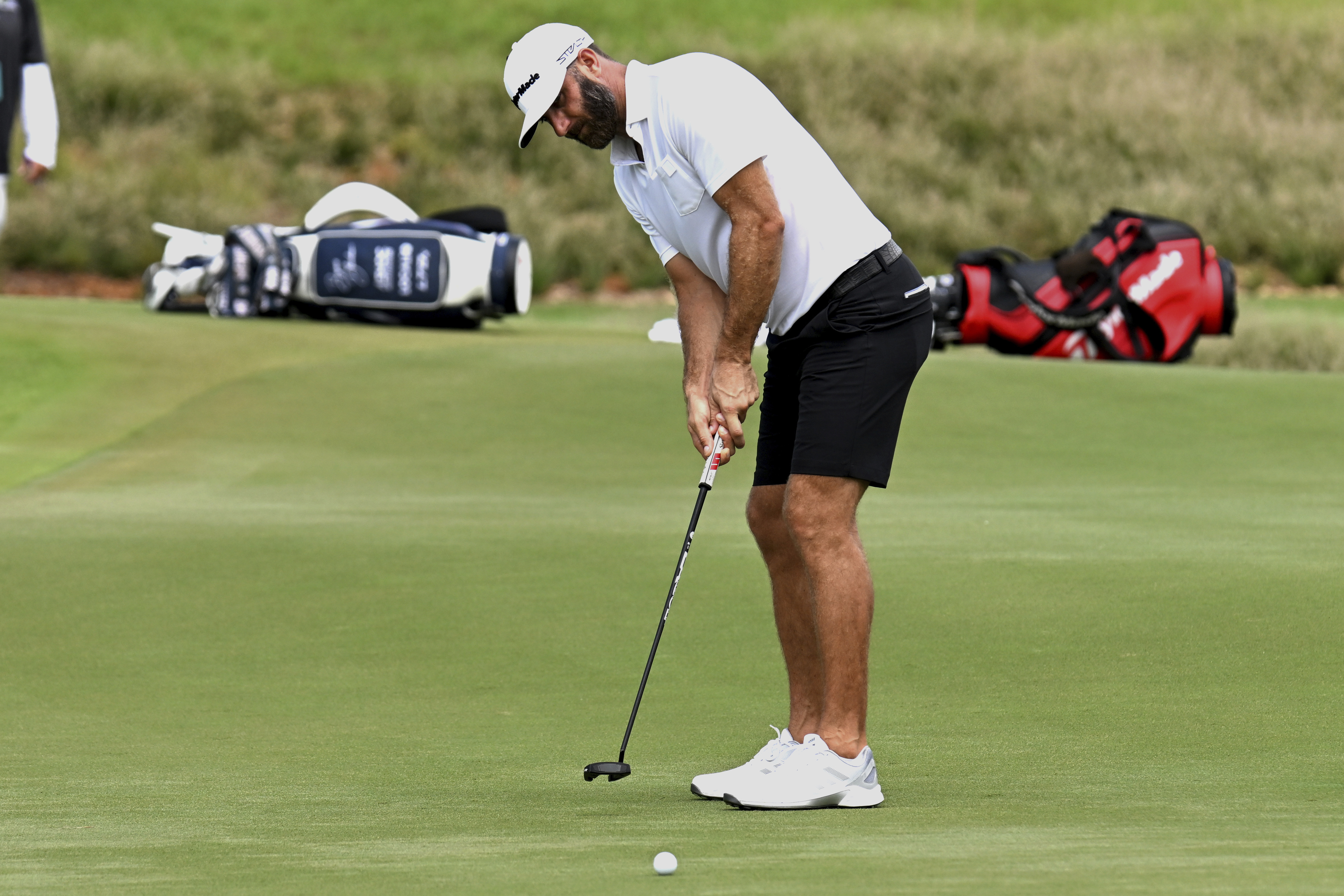 Dustin Johnson on 5th 