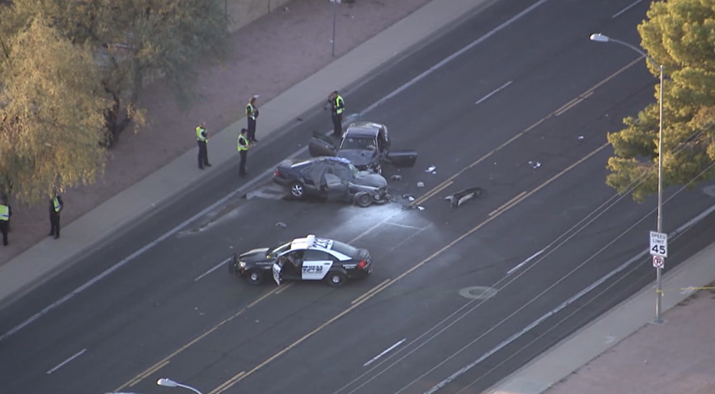 four car crash in Mesa near Val Vista and Broadway
