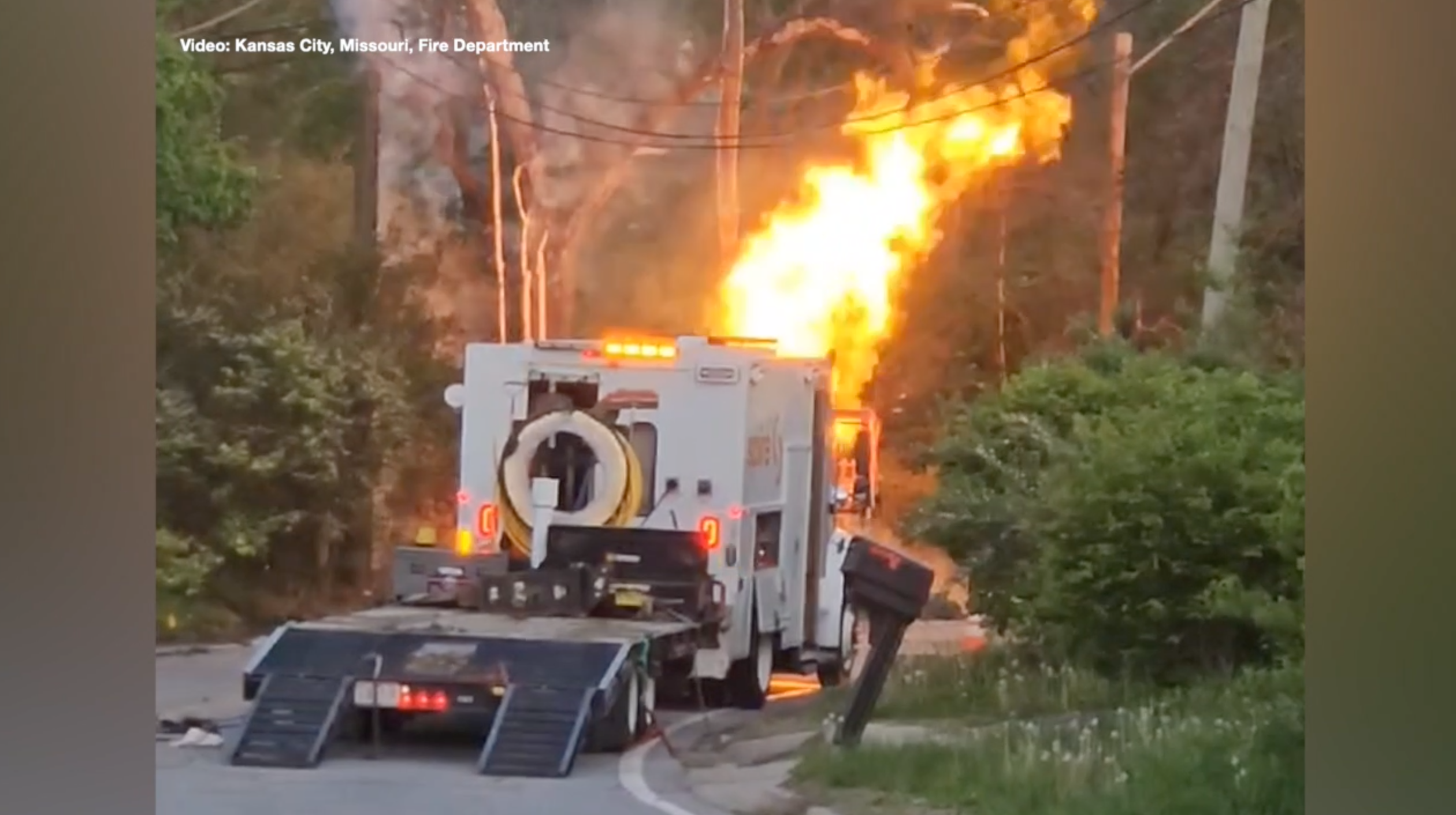 April 22 gas rupture KCFD.png