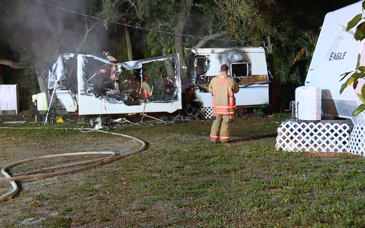 Trailer fire North Fort Myers 1-7-19 5.jpg