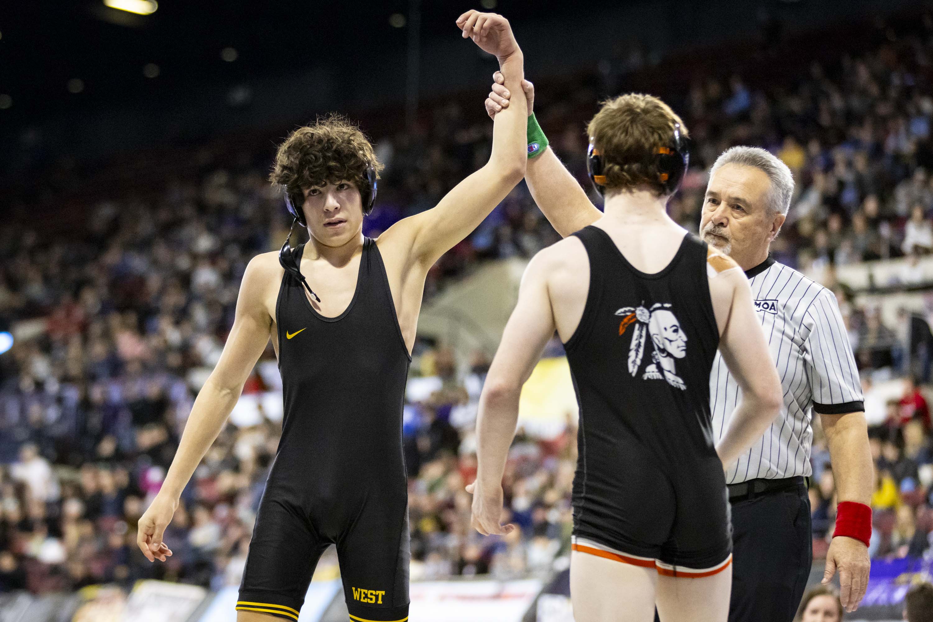 State wrestling semifinal matches