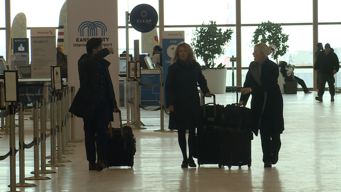 Some flights to Florida destinations remain on schedule despite challenging weather conditions at KCI