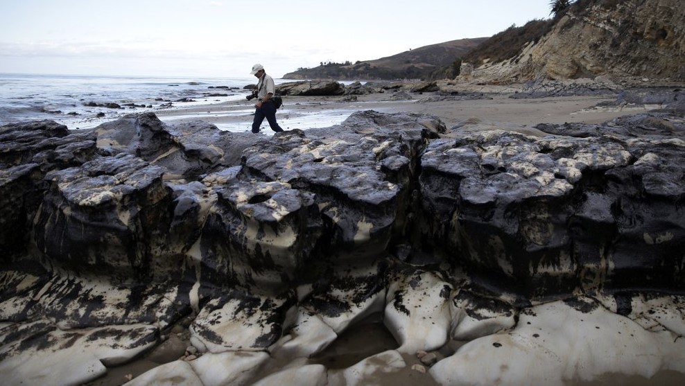 2015 oil spill.jpg