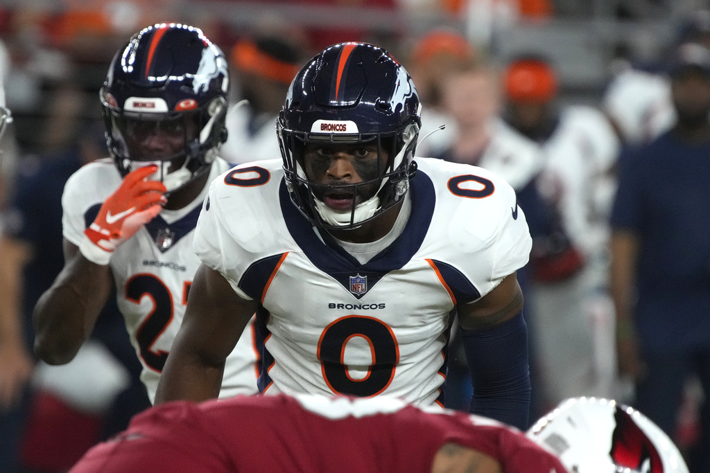 Broncos Cardinals Football