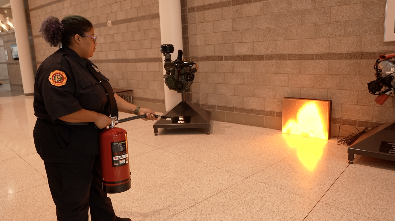 Fire extinguisher simulator