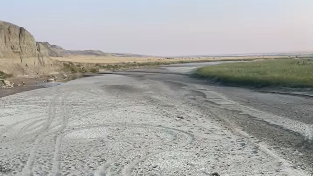Video shows the Milk River completely dry north of Havre