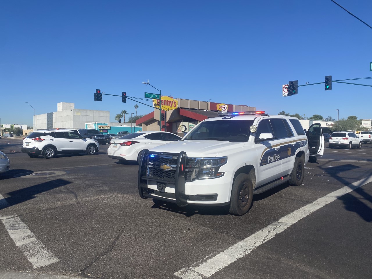7th St Camelback Ped Ax.jpg