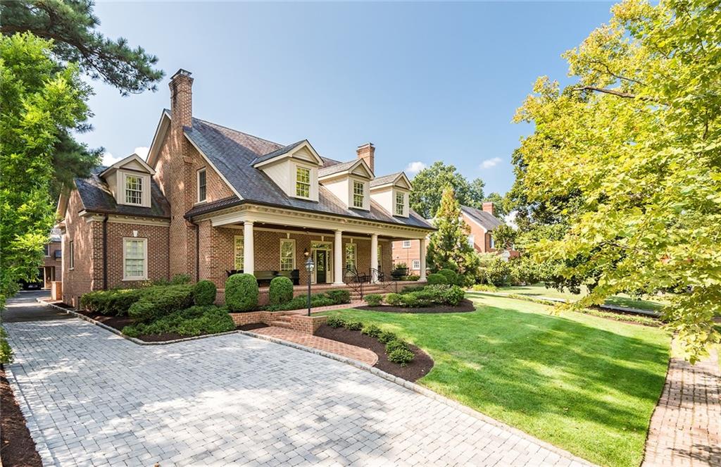 Exeter Road in Windsor Farms.jpg