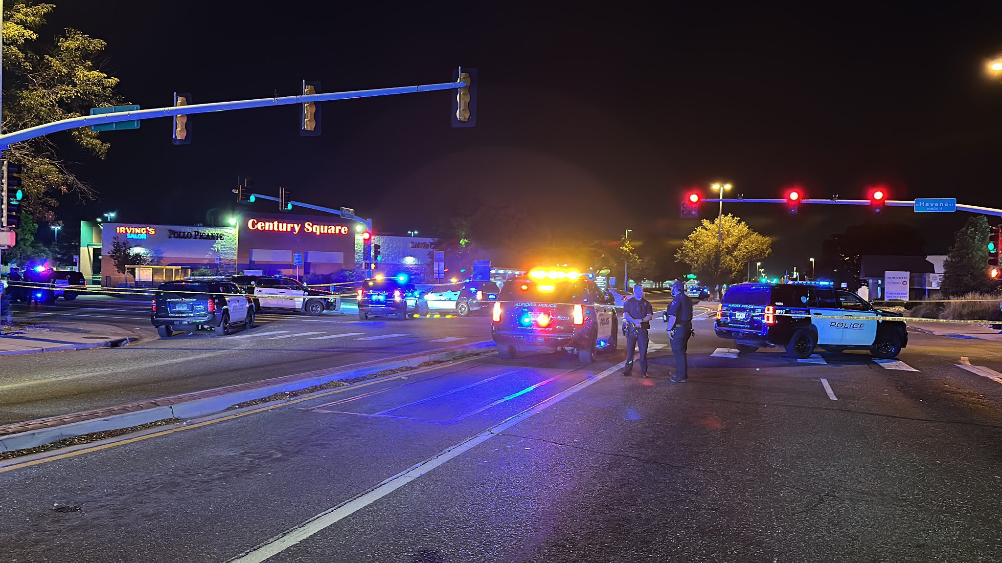 Colfax and Havana shooting Aurora police.jpeg