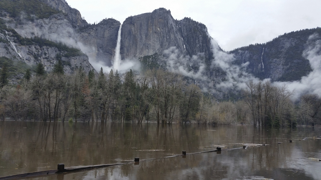 California Waiting for Floods Yosemite