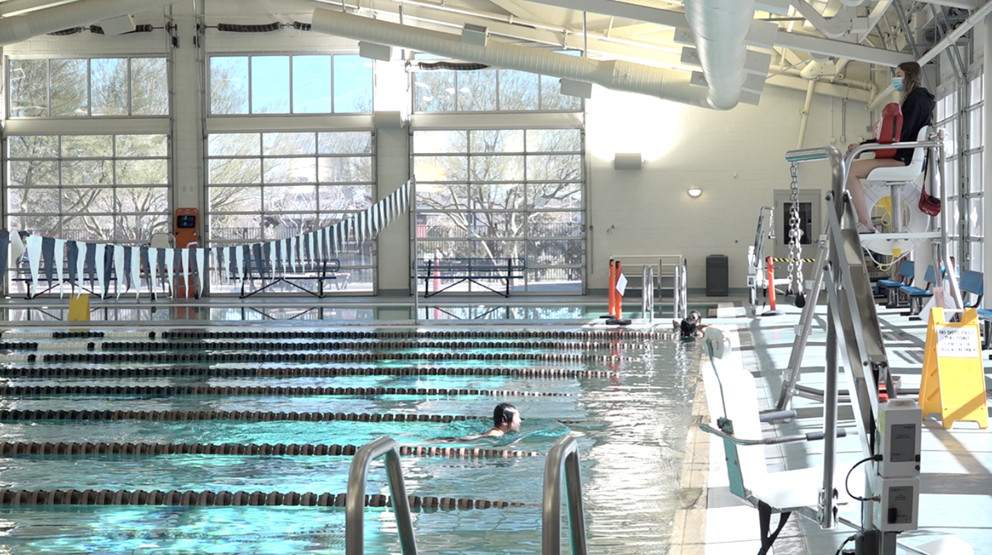Clark County looking to recruit more lifeguards ahead of summer, pool facilities cut back hours 
