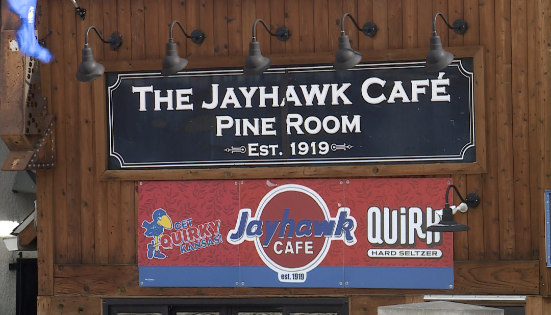  18-year-old killed, 16-year-old critically injured in Lawrence bar shooting