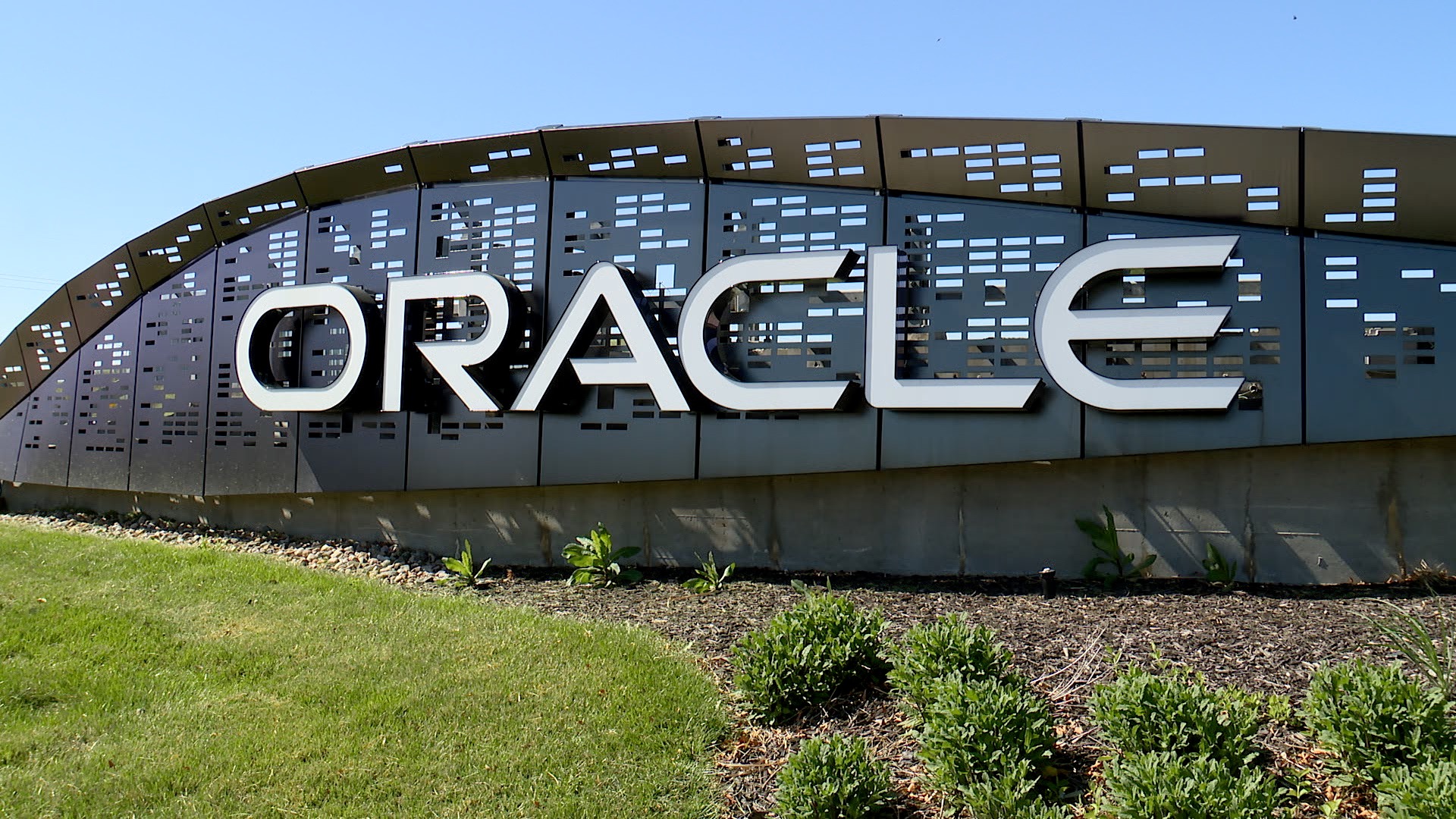 oracle logo.jpg