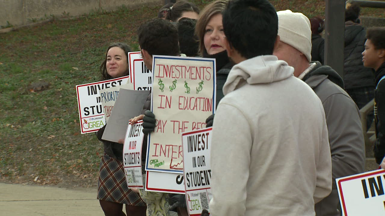 GRPS teachers picket