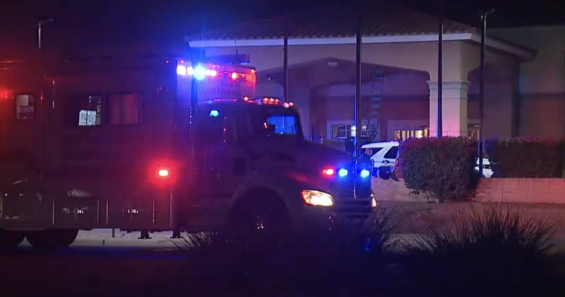 scottsdale road fire and barricade 