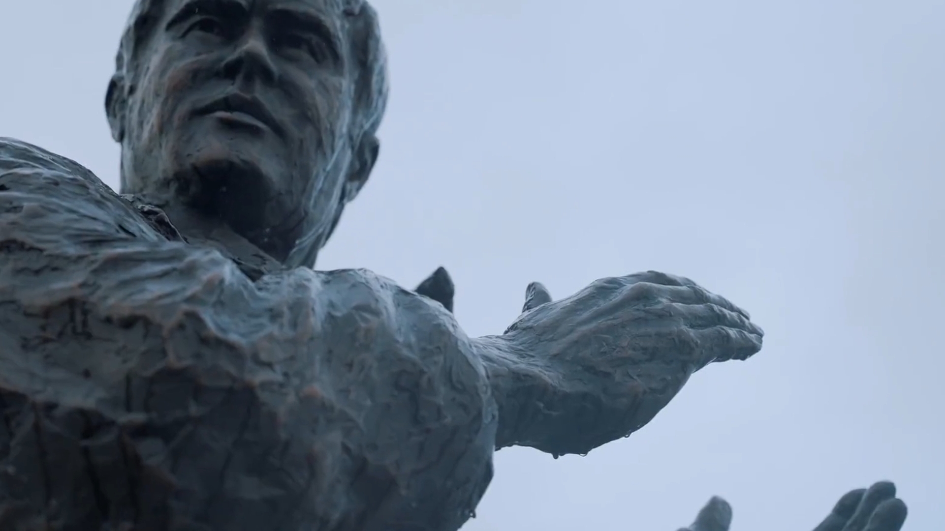Sonny Holland statue