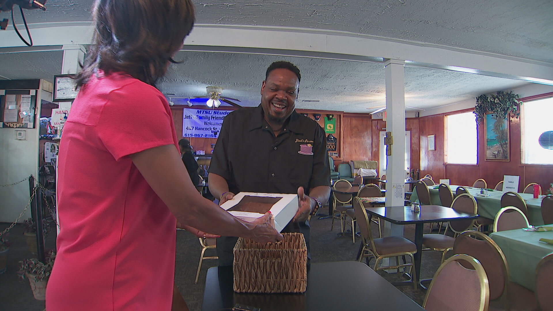 Vicki Yates accepts Jimi's chess pie