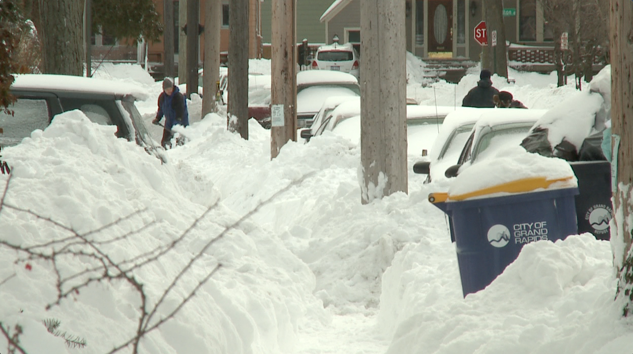 GRAND RAPIDS RESIDENTS DIGGING OUT ON FEBRUARY 3, 2011