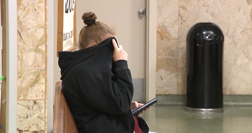 AMANDALINDSTROMHIDESFACE.png