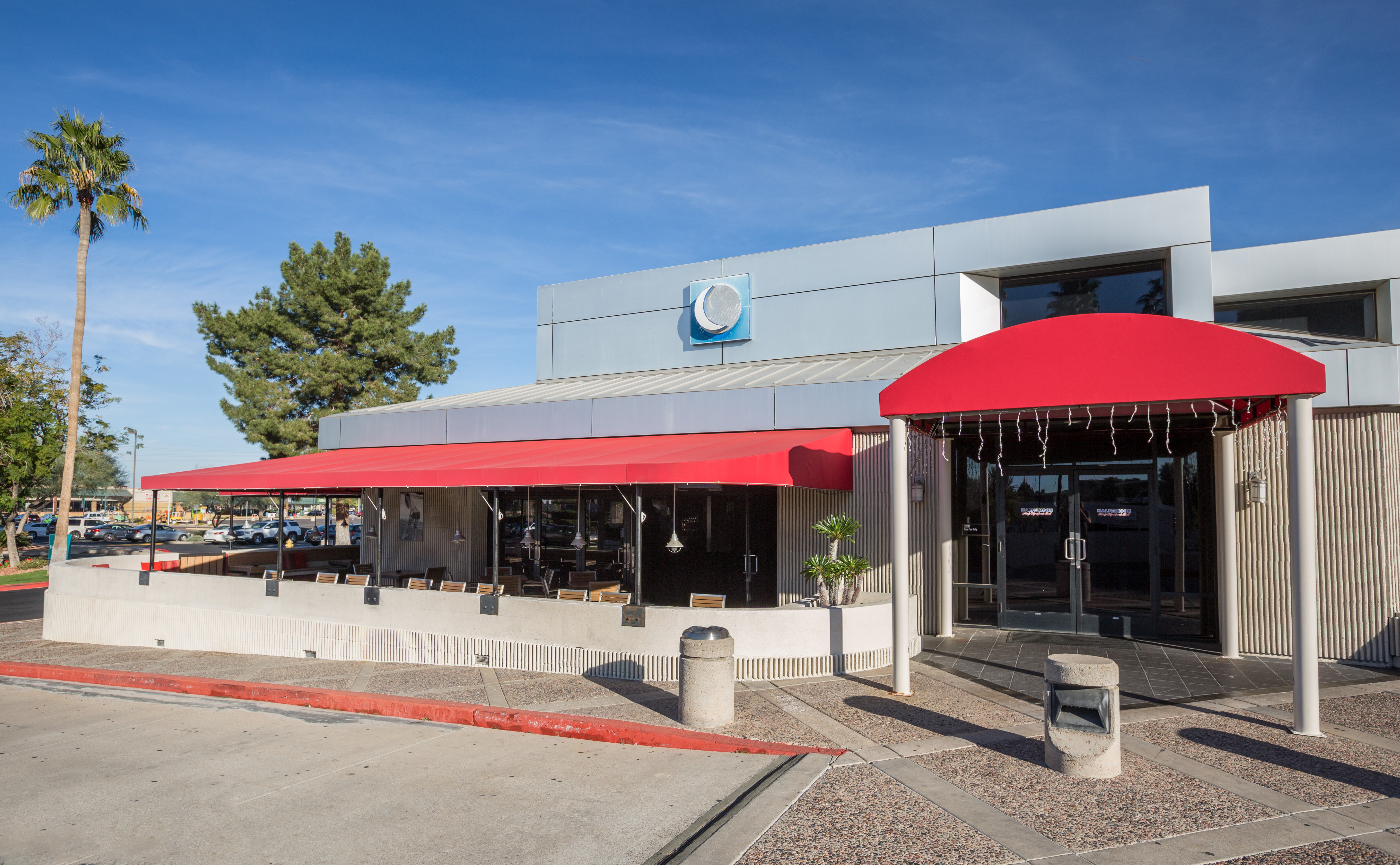 After 18 years, Half Moon Windy City Sports Grill will close. 