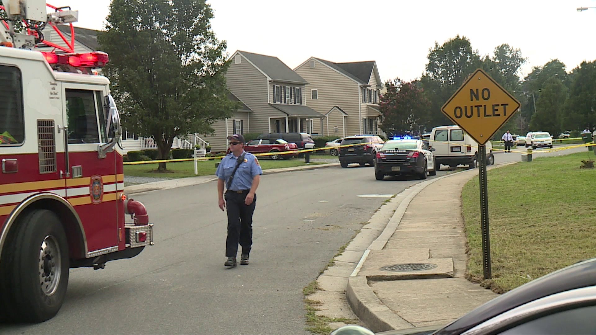 Lamar Drive shooting 03.jpeg