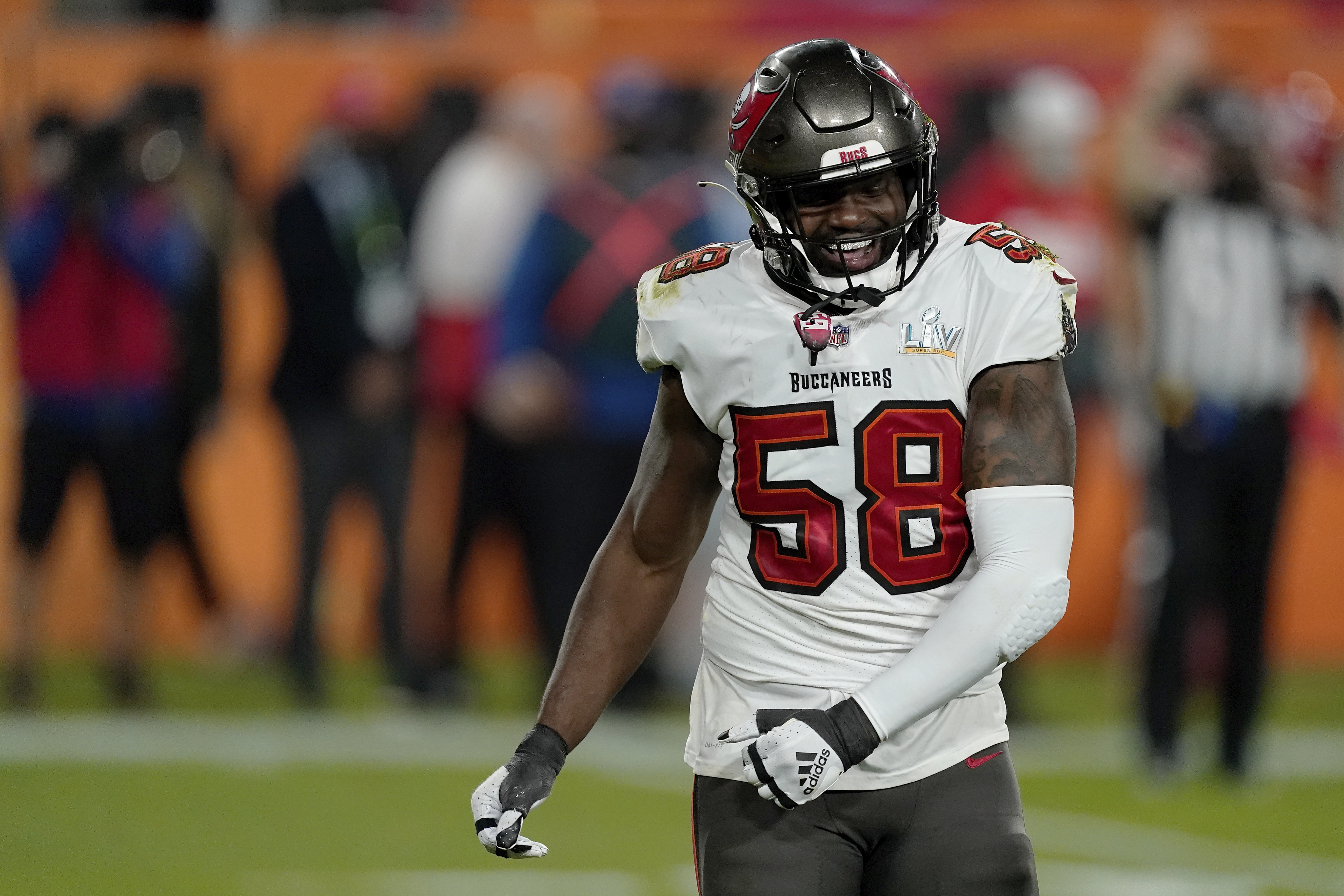 Shaquil Barrett- ap photo