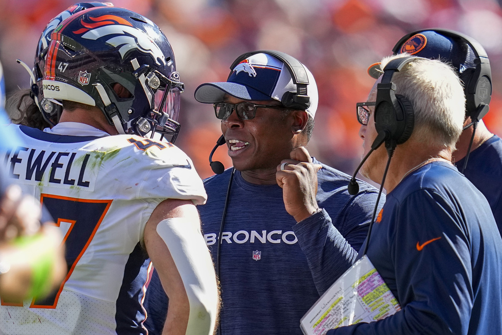 Vance Joseph, Josey Jewell