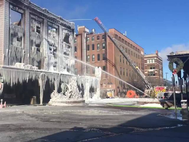 M's pub fire