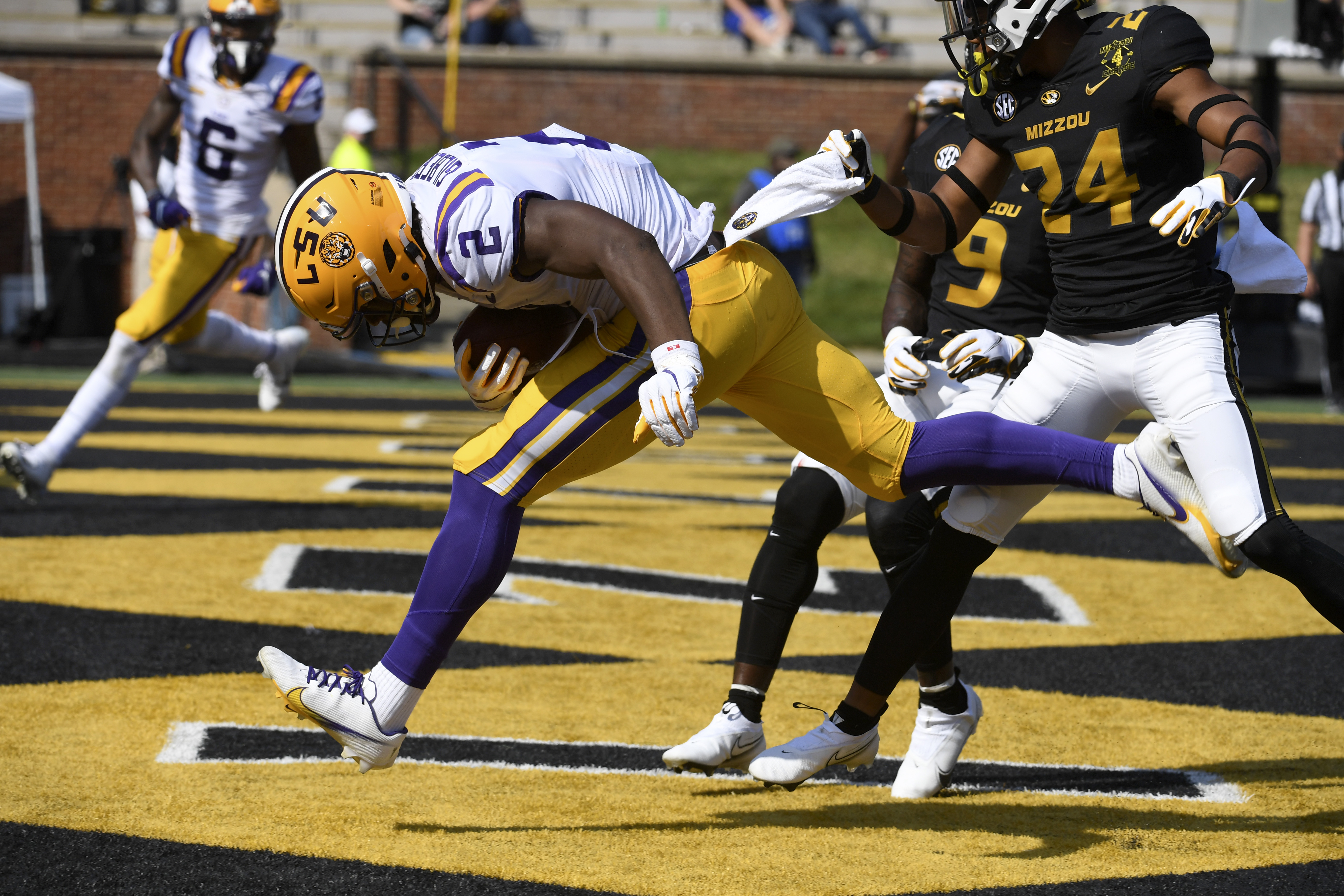 Missouri LSU Football Arik Gilbert