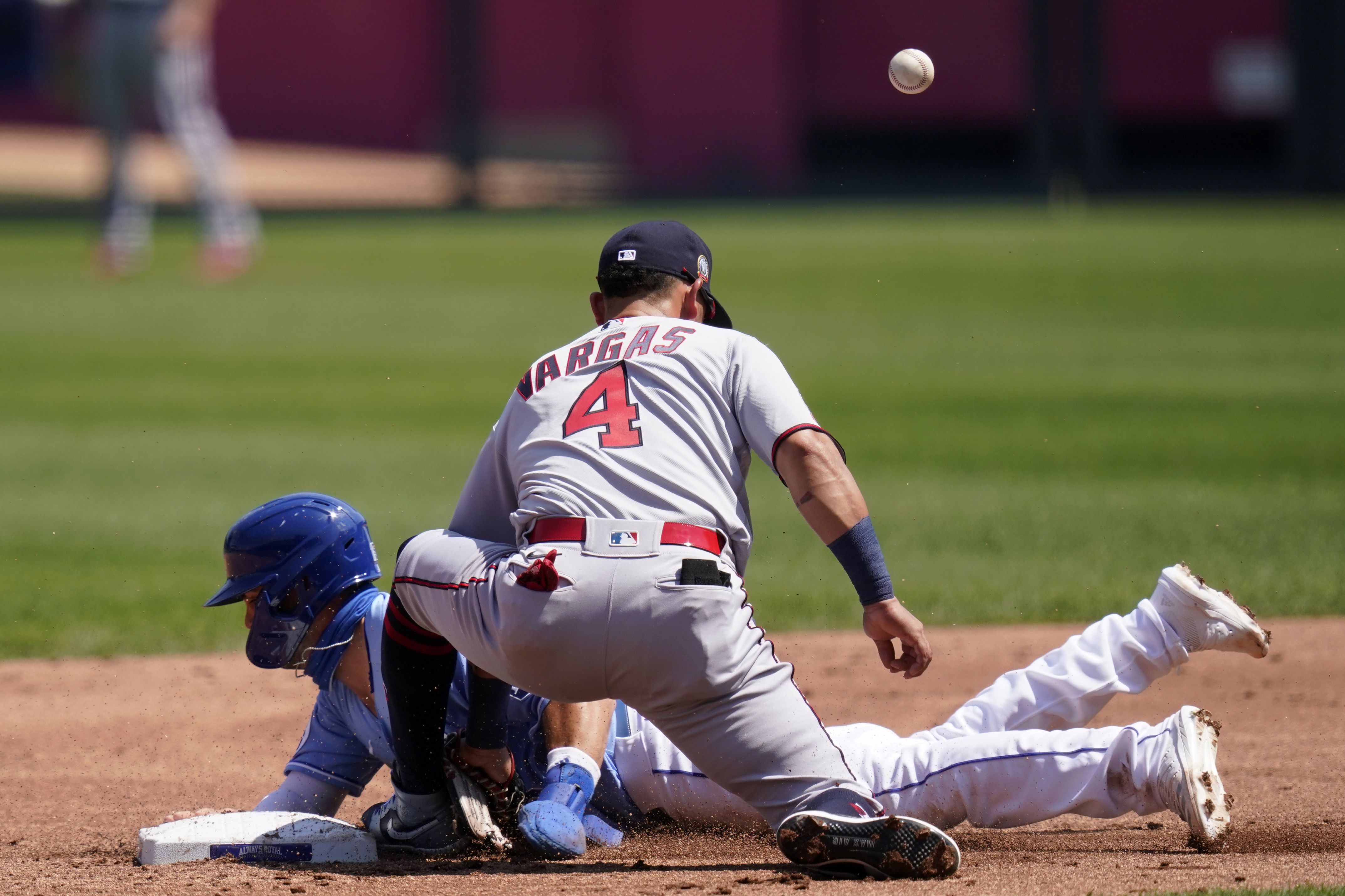 Whit Merrifield, Ildemaro Vargas