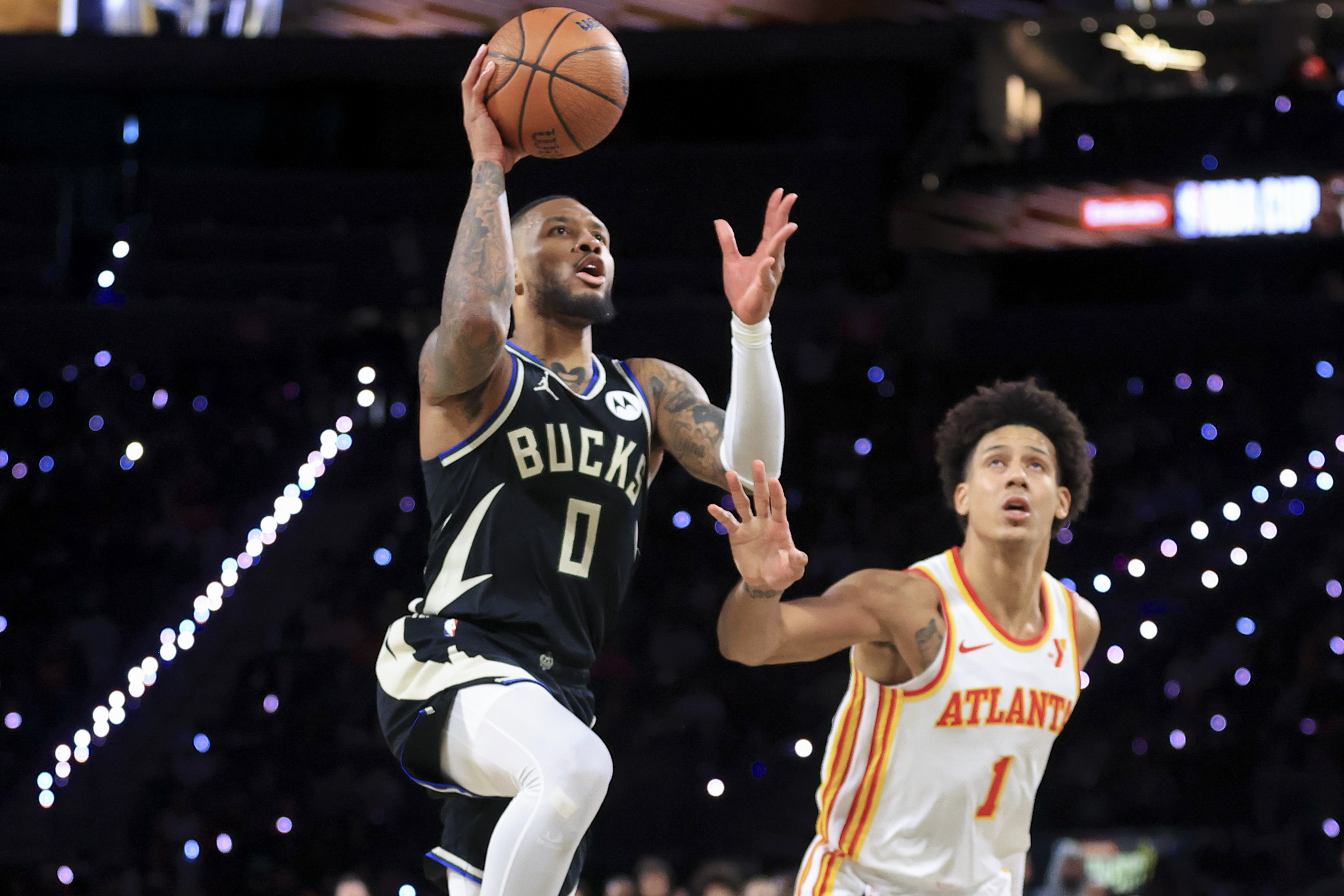 Hawks Bucks Basketball