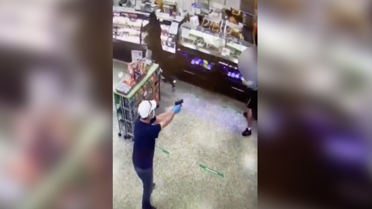 wptv-gun-pulled-at-publix.jpg