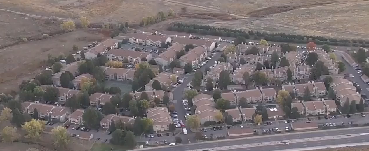 foxdale condominiums_aurora.png