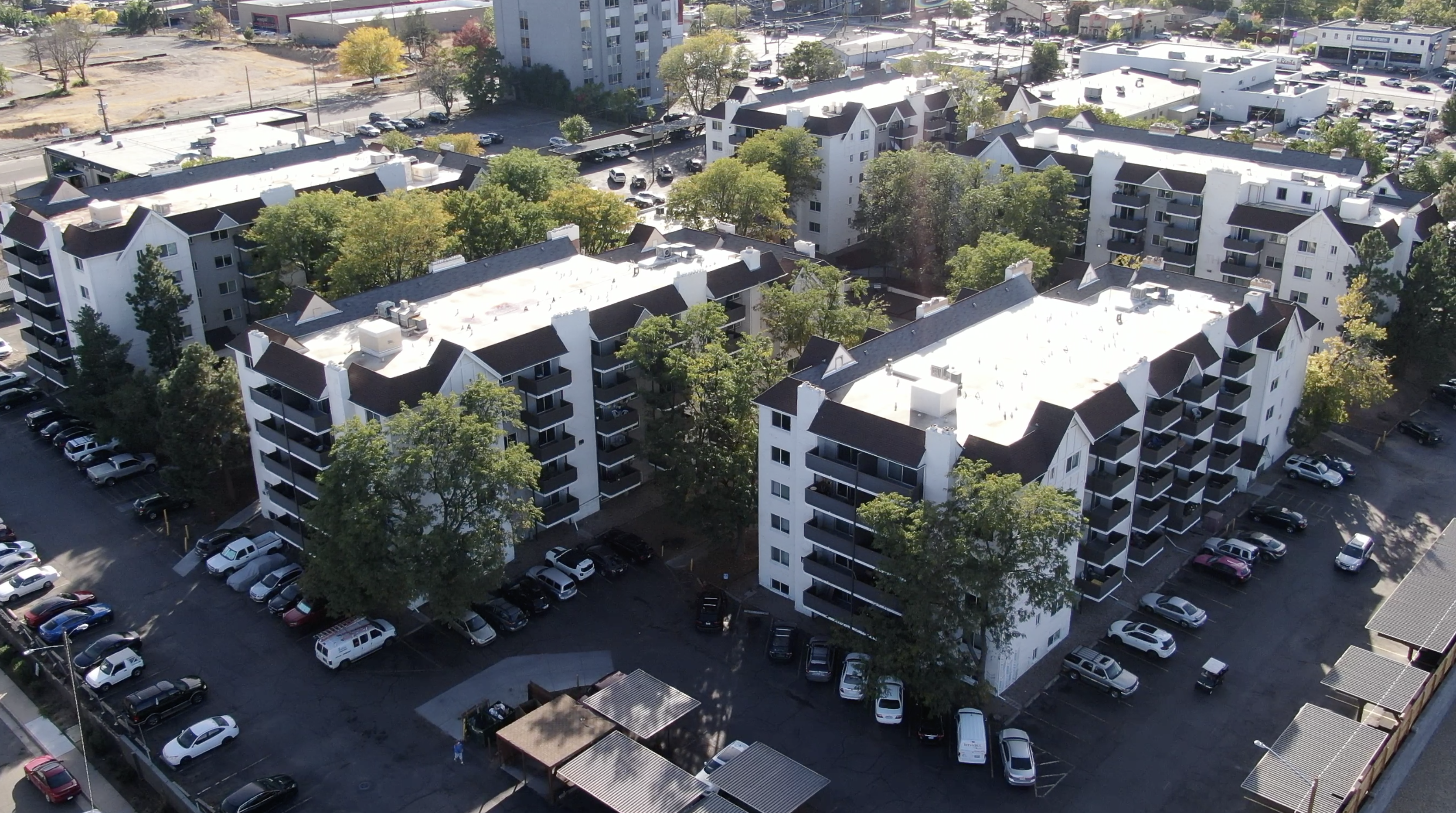 Mint Urban Infinity Apartments in Denver