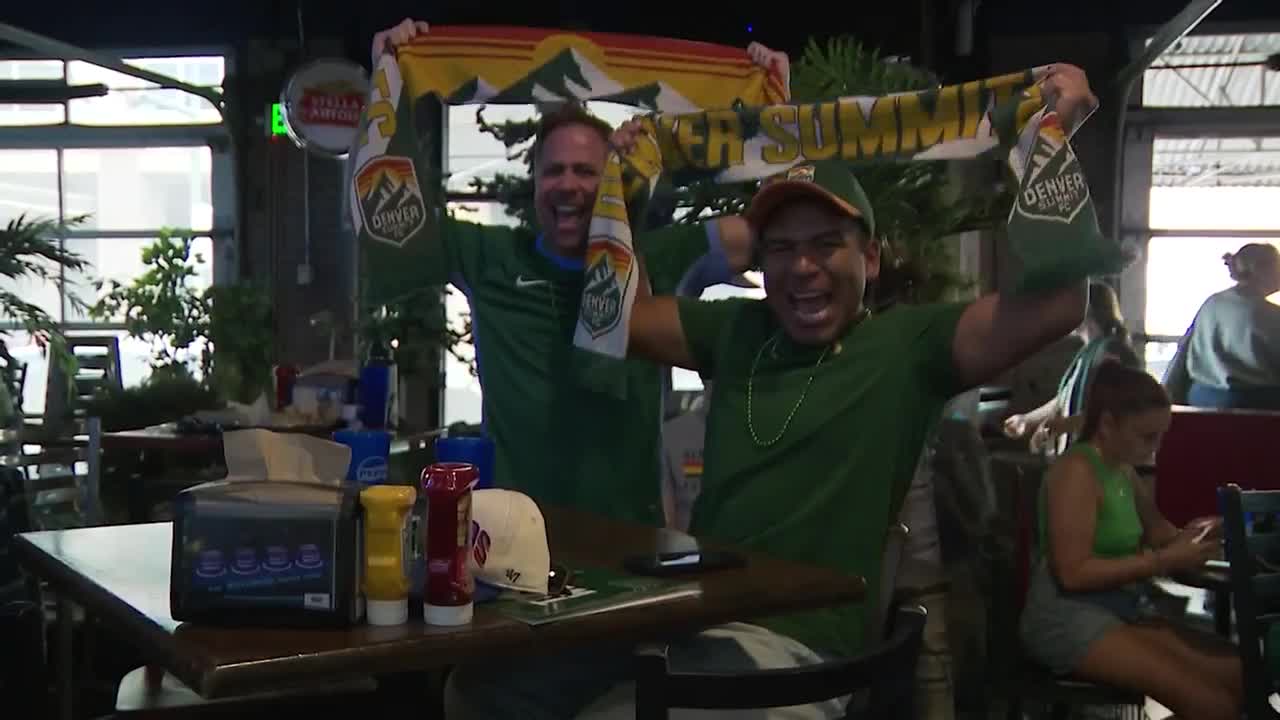 nuggets and denver summit fc fans.jpg