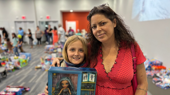 Nev. nonprofit brings toys, smiles to Fla. children after recent storms