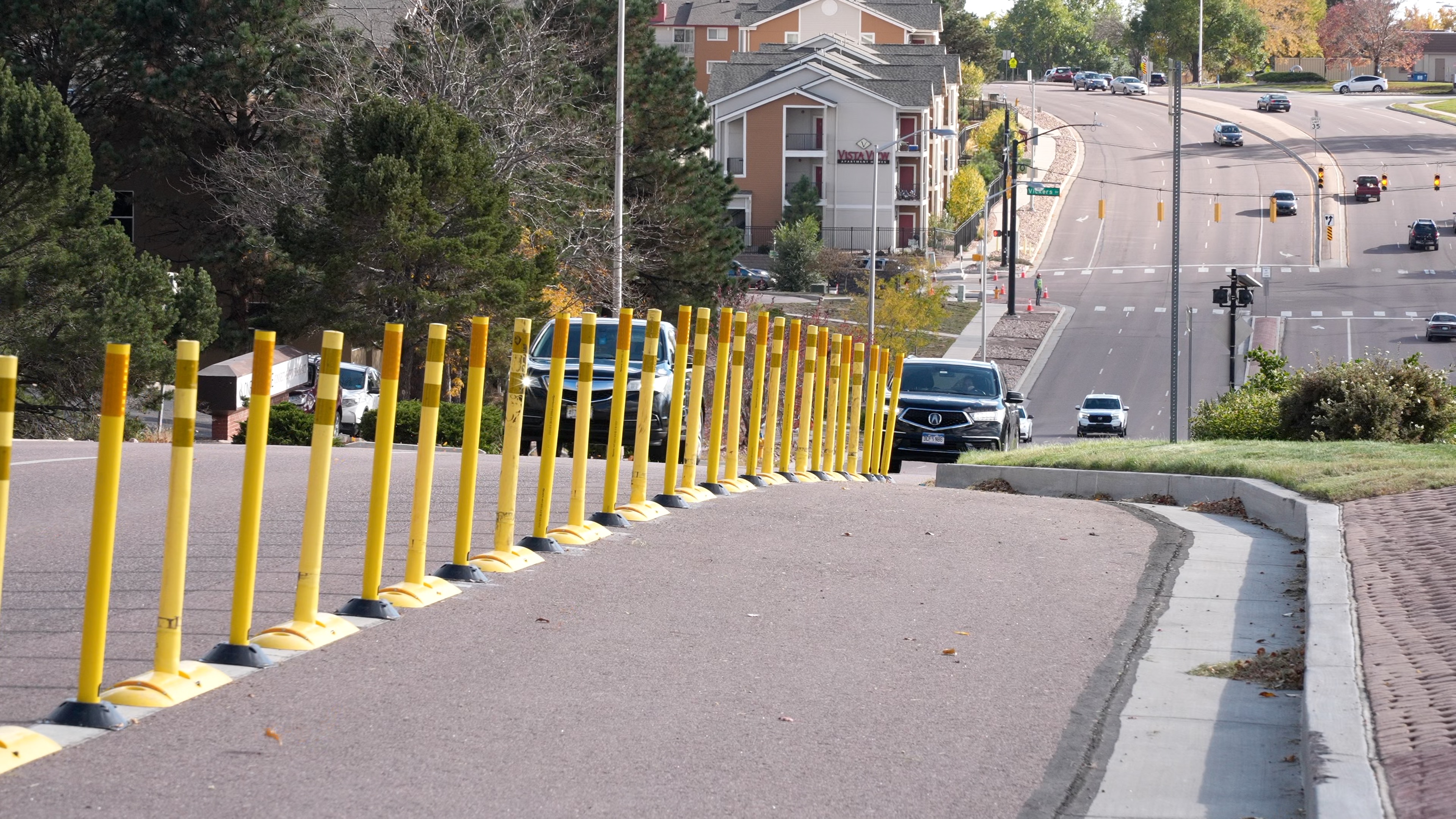 traffic delineator.jpg