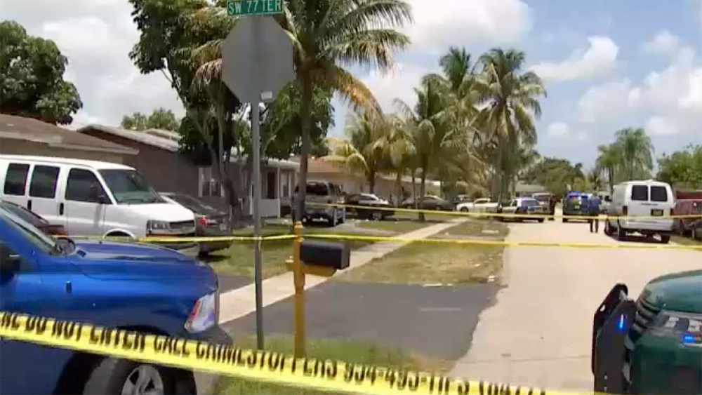 wptv-north-lauderdale-stabbing-5-26-19.jpg