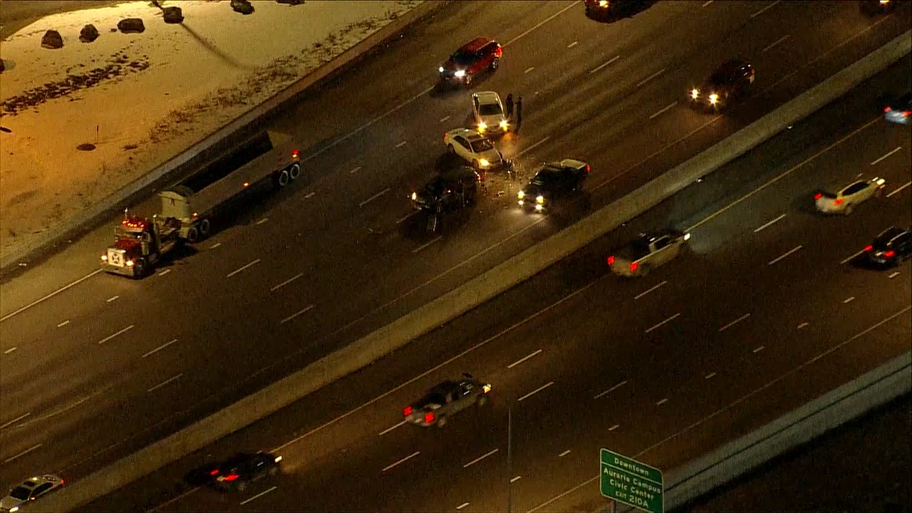 five vehicle crash nb i25 and colfax_jan 26 2023.jpeg