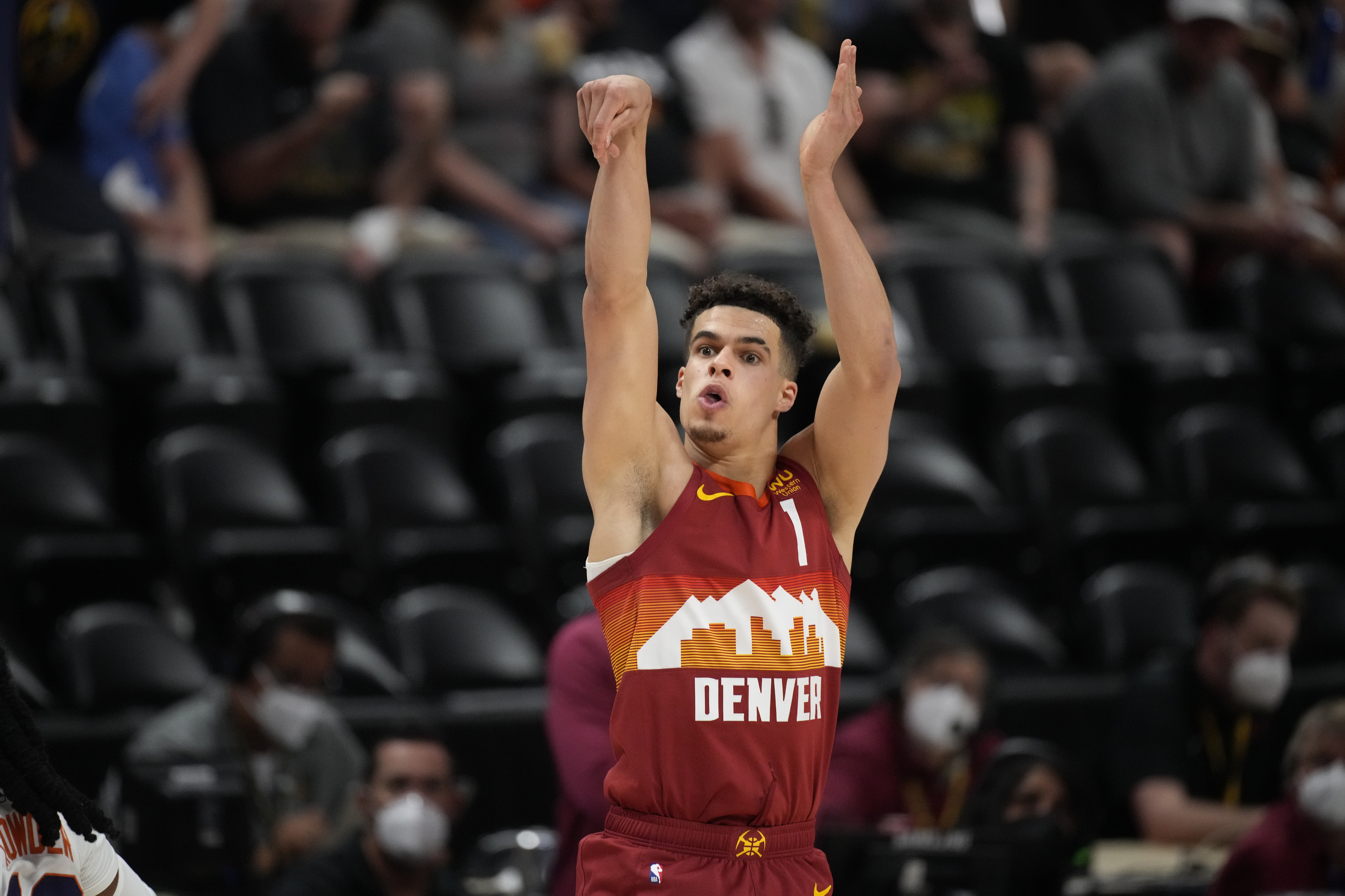 Porter agrees to 5-year deal with Nuggets, worth up to $207M