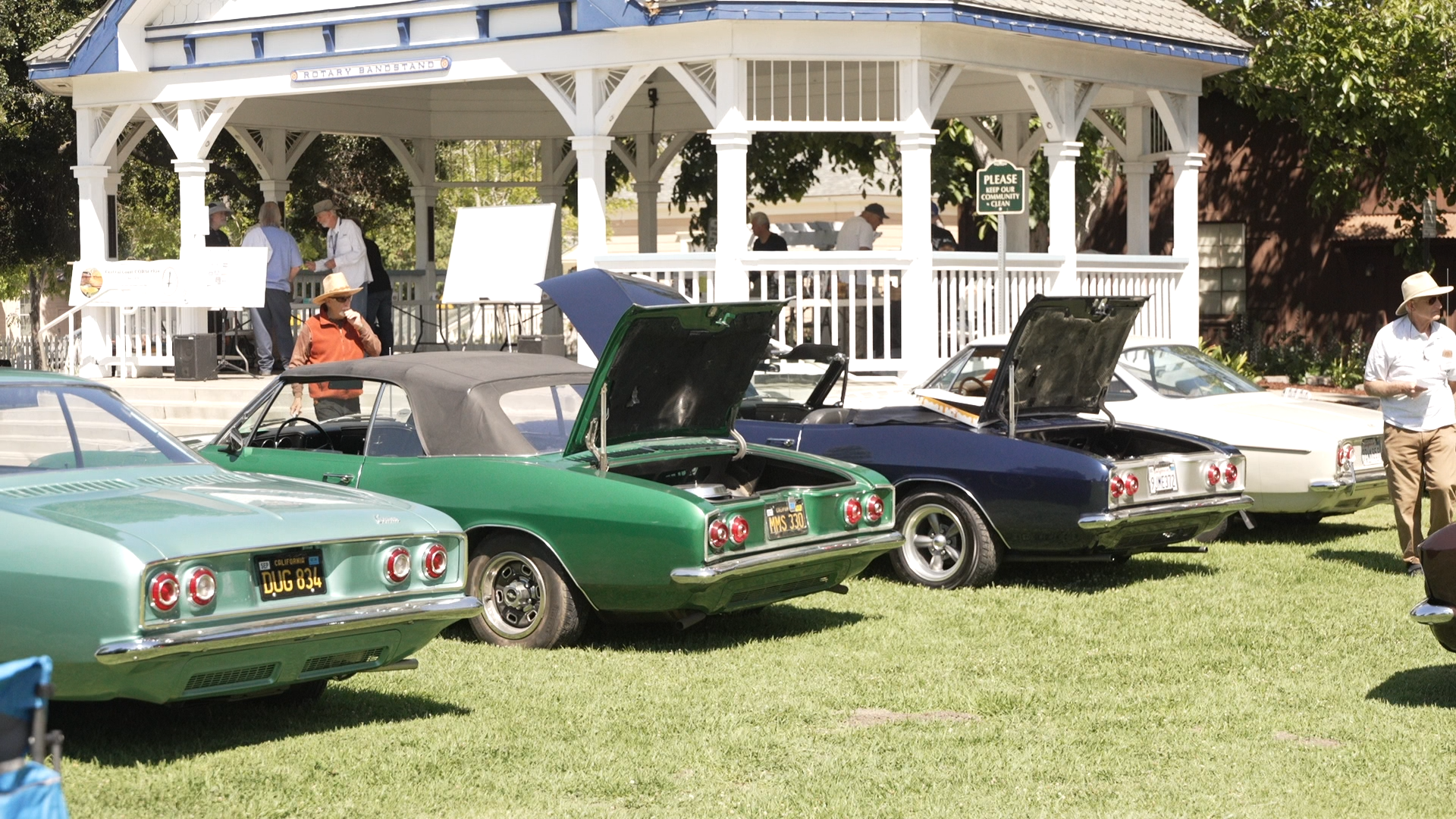 AG CAR SHOW VO.00_00_02_03.Still001.png