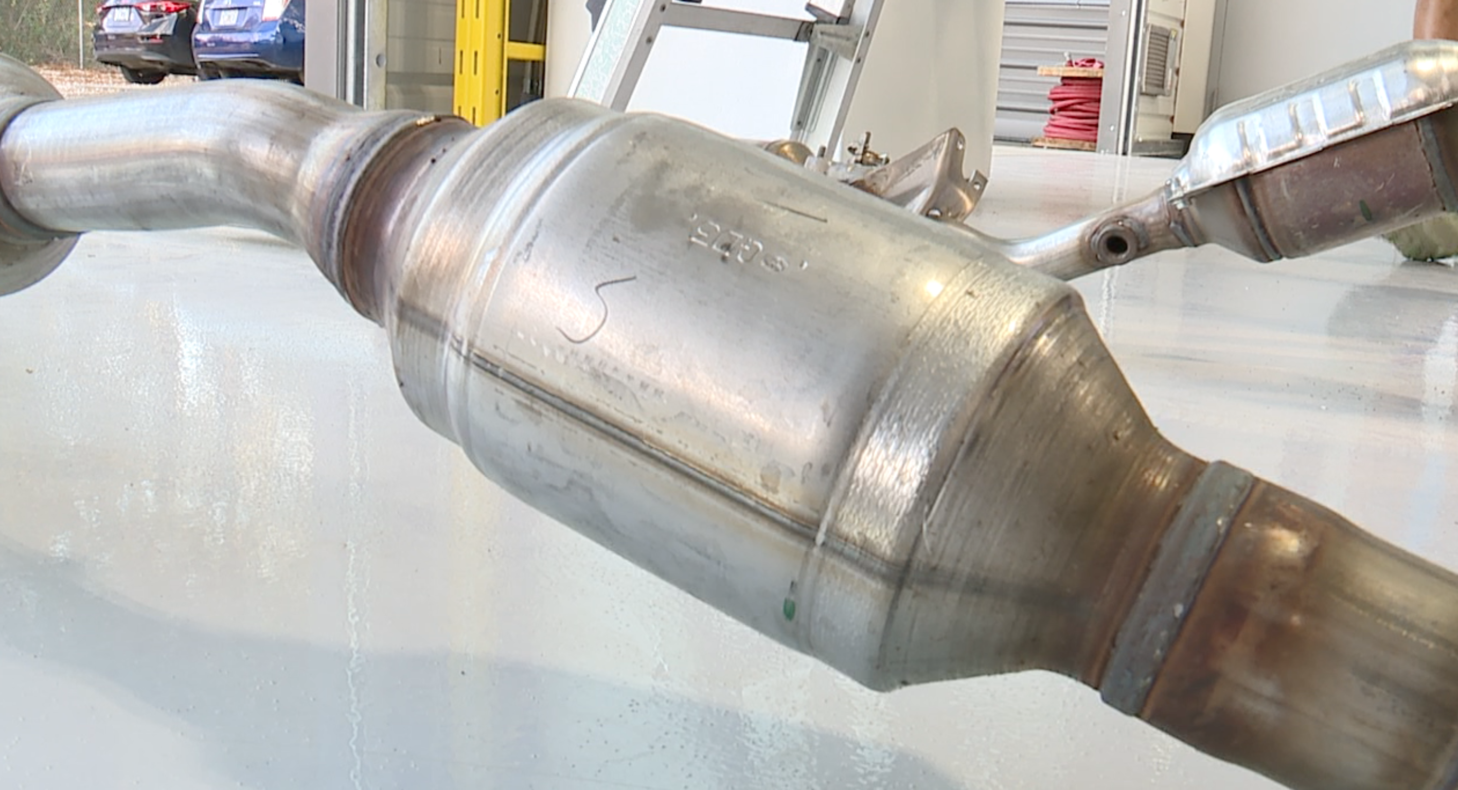 Muffler