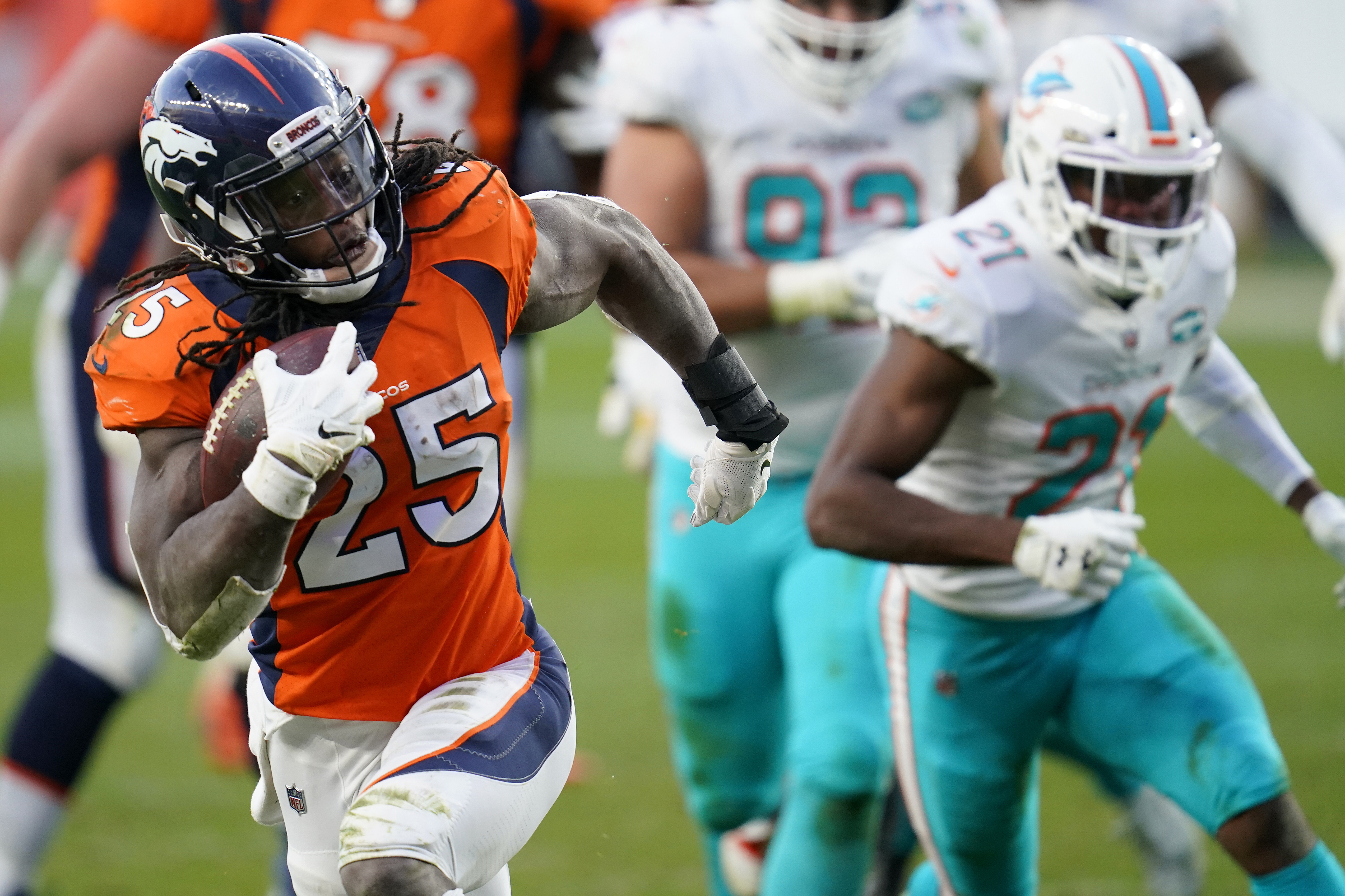 Dolphins Broncos Football