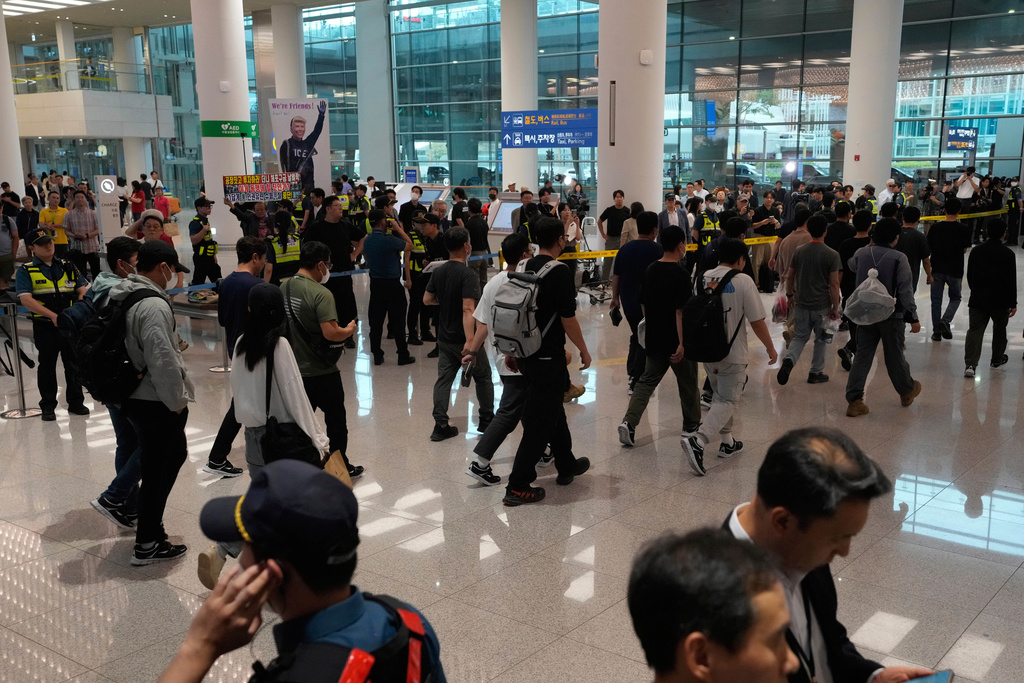 South Korean workers released after days of detention in Georgia, arrive at the Incheon International Airport, in Incheon, South Korea, Friday, Sept. 12, 2025. 