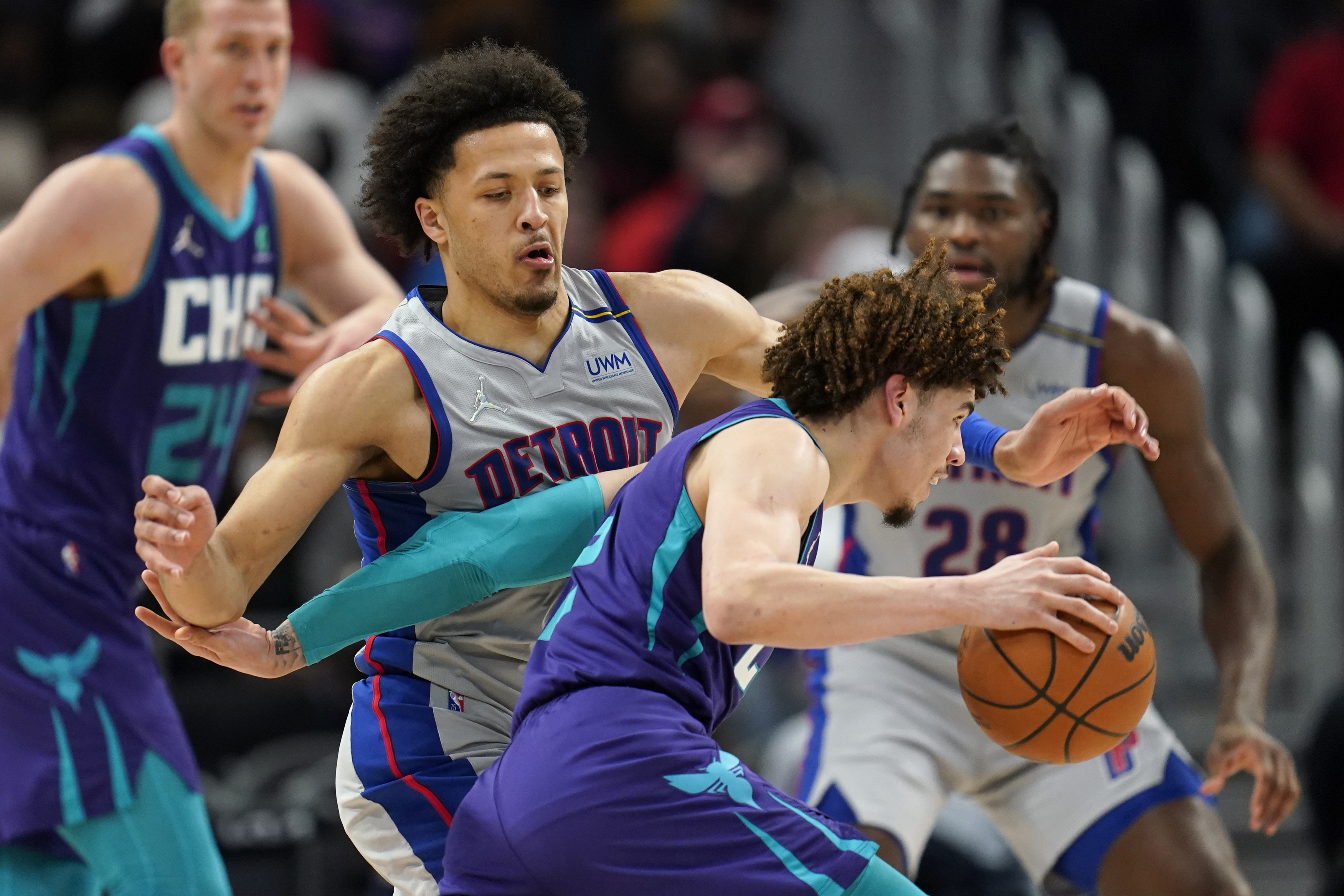 Hornets Pistons Basketball